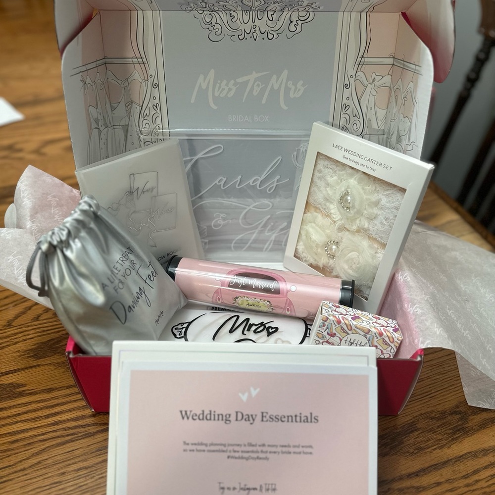 MISS TO MRS BOX-“WEDING DAY ESSENTIALS”
